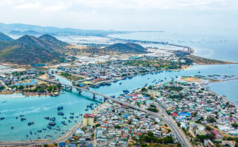 Toàn cảnh